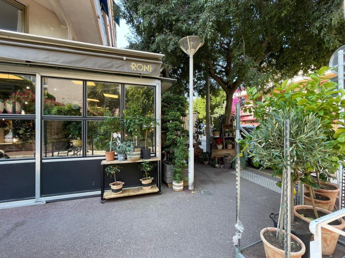 Urban Riviera Juan Les Pins - Queen Room Juan-les-Pins Exterior foto